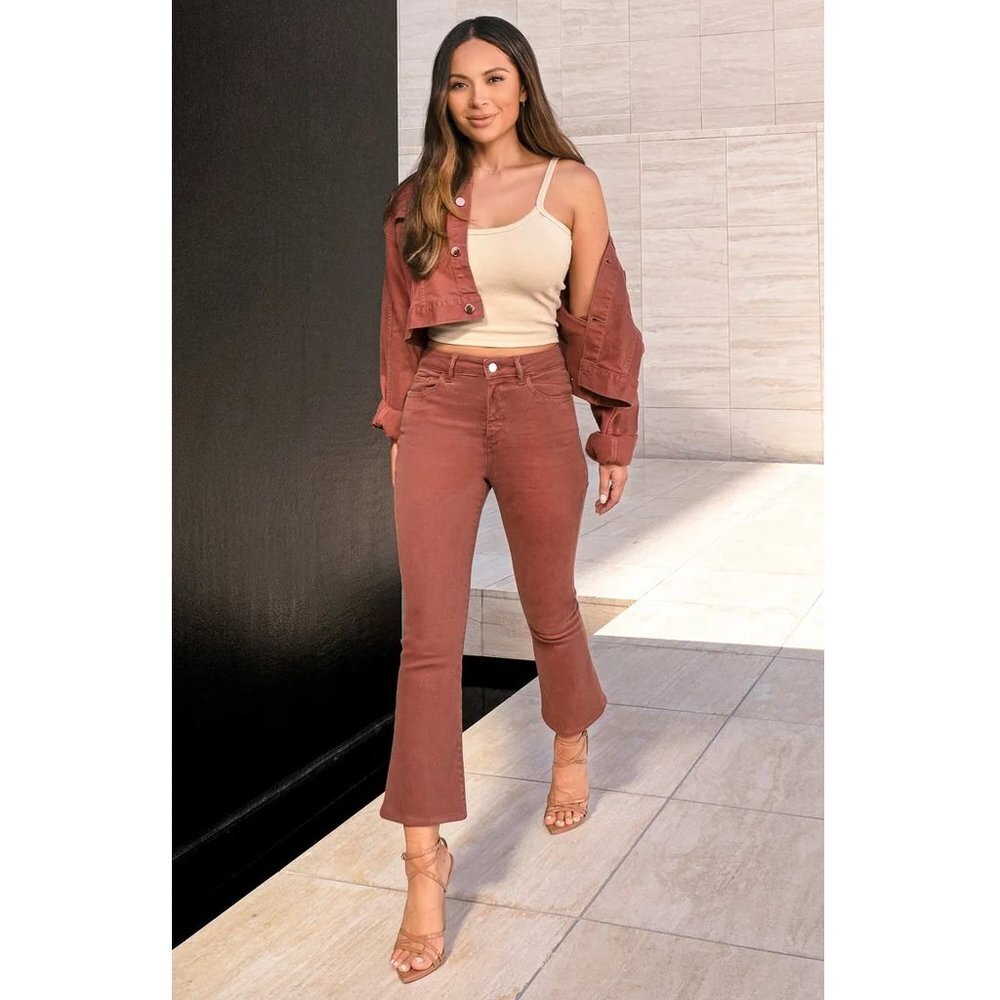 DL 1961 Marianna Hewitt Bridget Cropped High Rise Instasculpt Boot with Fray Hem